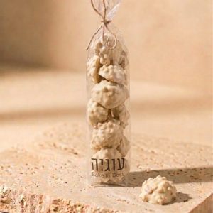 אגוזי קשיו ושוקולד לבן עם מלח ים