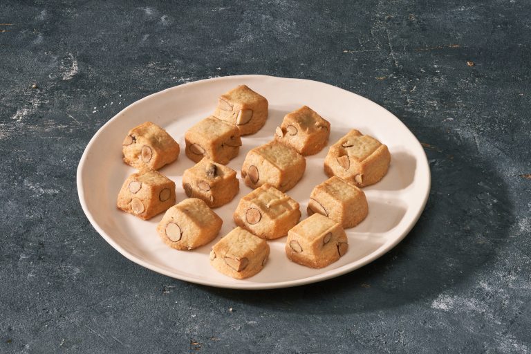 קוביות שקדים